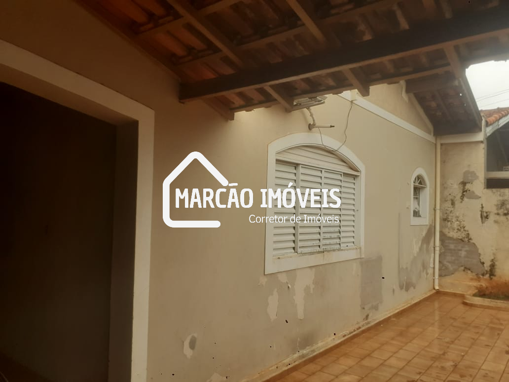 Vendo casa no bairro Baroni, ótima localização